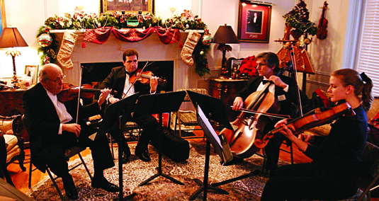 ut holiday musicale