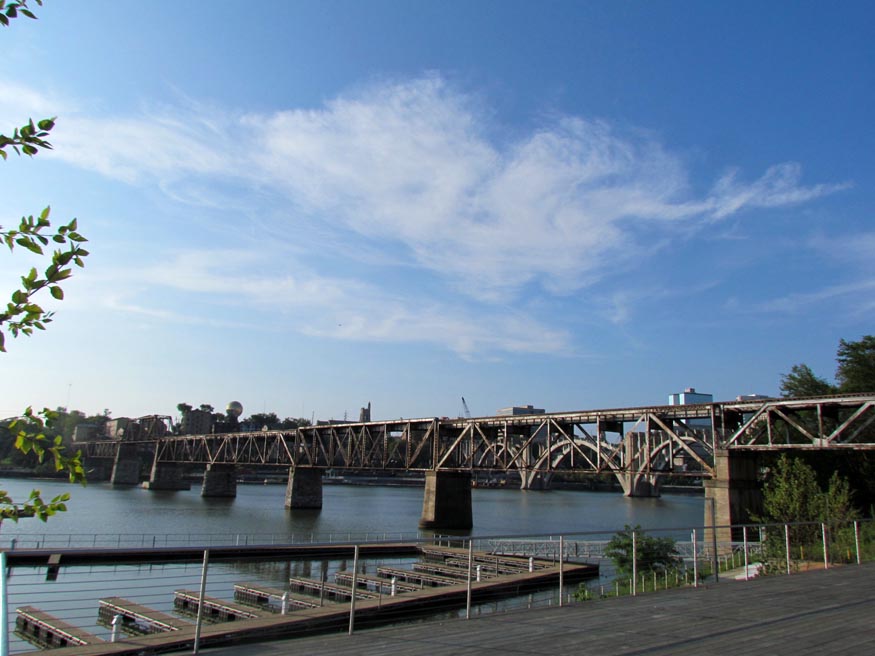 knoxville bridges