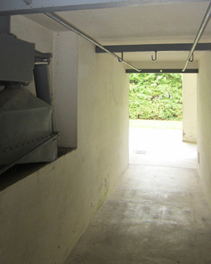 dachau gas chamber