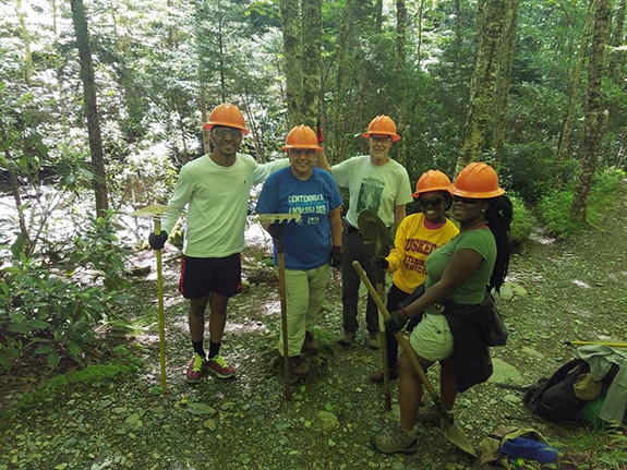 national park trail volunteers