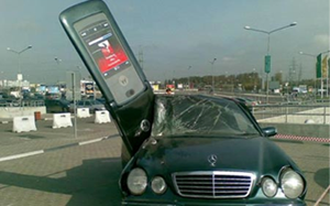cell phone car crash