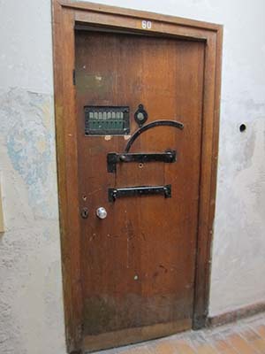 dachau cell door