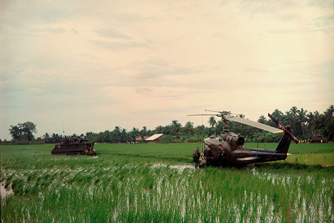 UH-1C Huey gunship vietnam