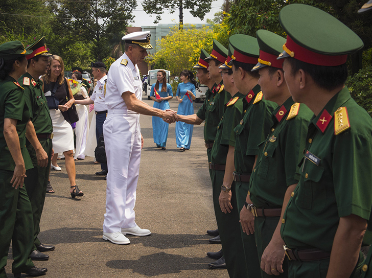 Navy Adm. Philip S. Davidson, commander of U.S. Indfo-Pacific Command, meets Vietnamese military personnel