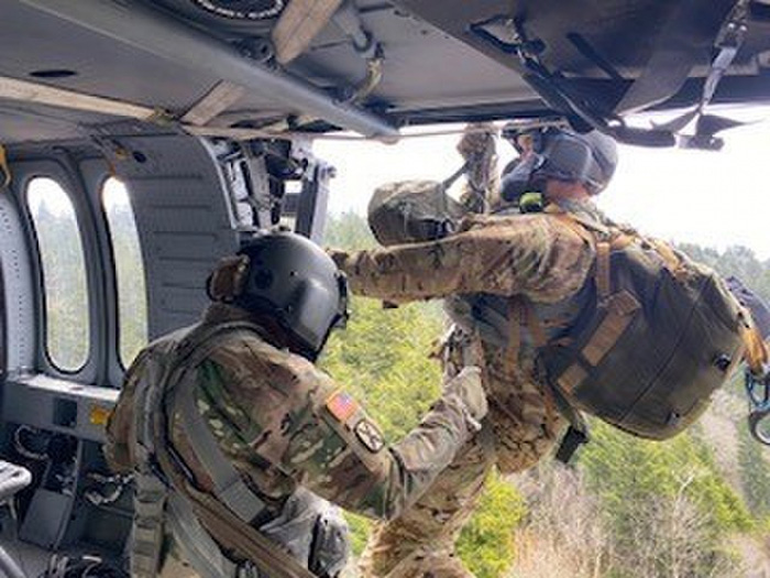 clingmans dome rescue by tennessee national guard