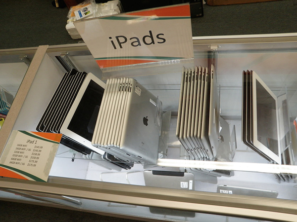 holiday shopping electronics