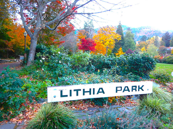lithia park in ashland oregon