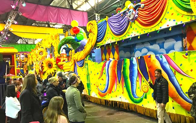 mardi gras float