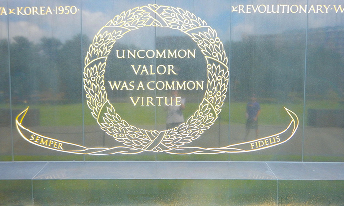 arlington memorial cemetery uncommon valor