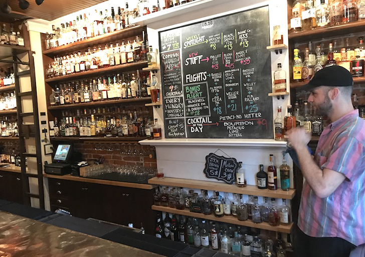 old kentucky bourbon bar