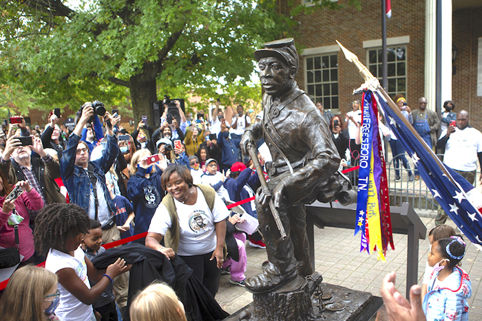 marching to freedom civil war statue