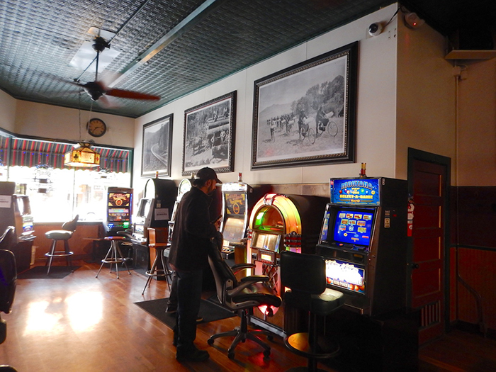 oxford saloon jukebox missoula montana