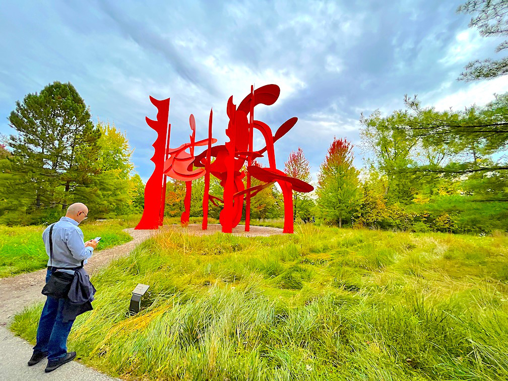 grand rapids aria sculpture