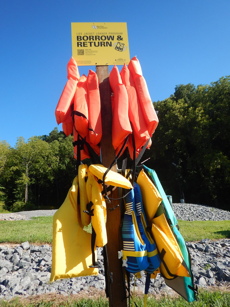 kayak flotation