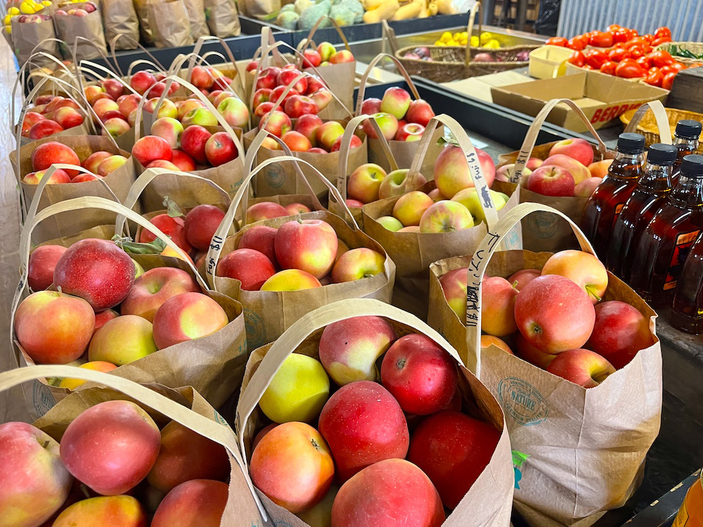 grand rapids apples