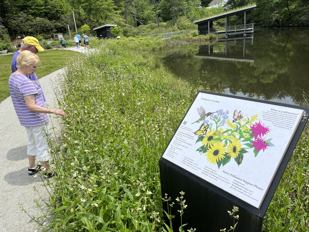 highlands nature center pollinator garden
