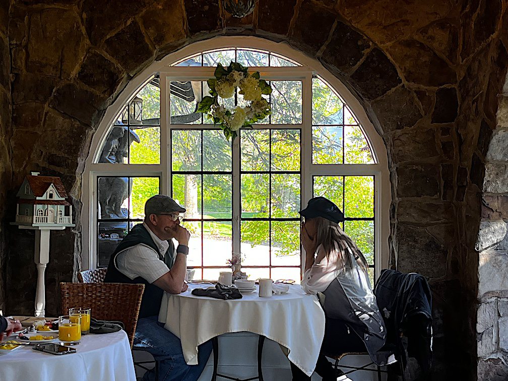 Breakfast at the Chanticleer Inn
