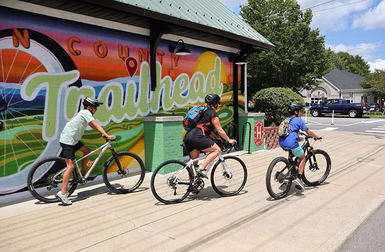 Ecusta Trail mural