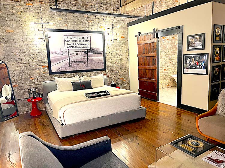 Gunrunner Hotel suite