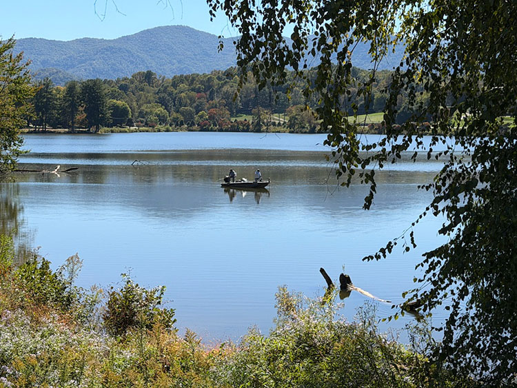 Lake Junaluska anglers